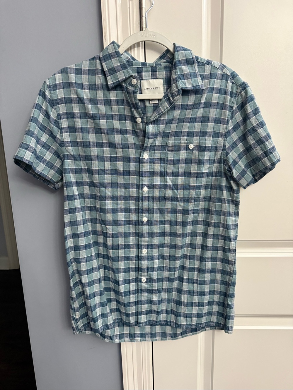 American Eagle button up shirt